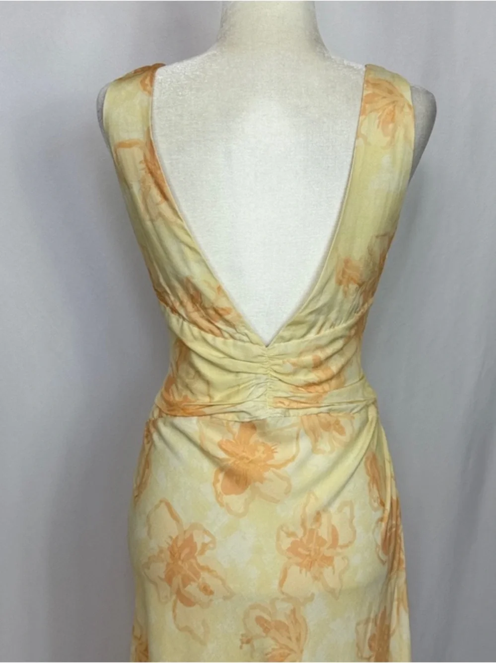Petal & Pup Orin Maxi‎ Dress Size Medium Floral Yellow Cut Out - Picture 10 of 16